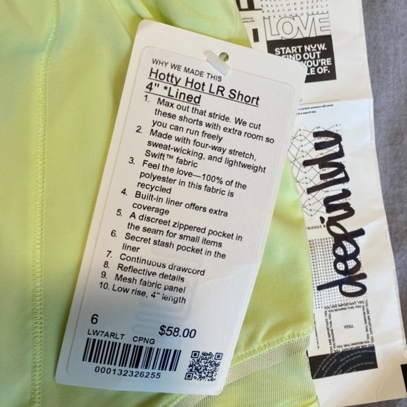 Lululemon Hotty Hot Low Rise Short 4" - Picture 3 of 3